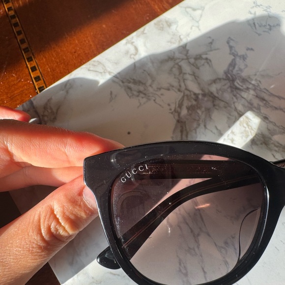 Gucci Black Gradient Sunglasses - Picture 4 of 8